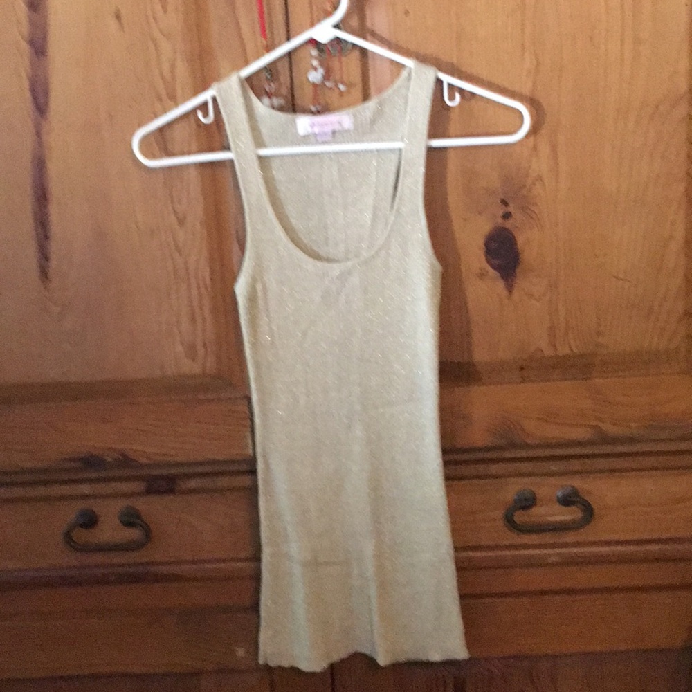 Xhilaration tank top